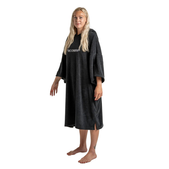 Frostfire Moonwrap Towel Changing Robe Black - Boards360