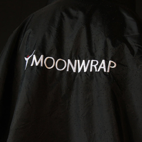 Frostfire Moonwrap Kids Waterproof Changing Robe Black - Boards360